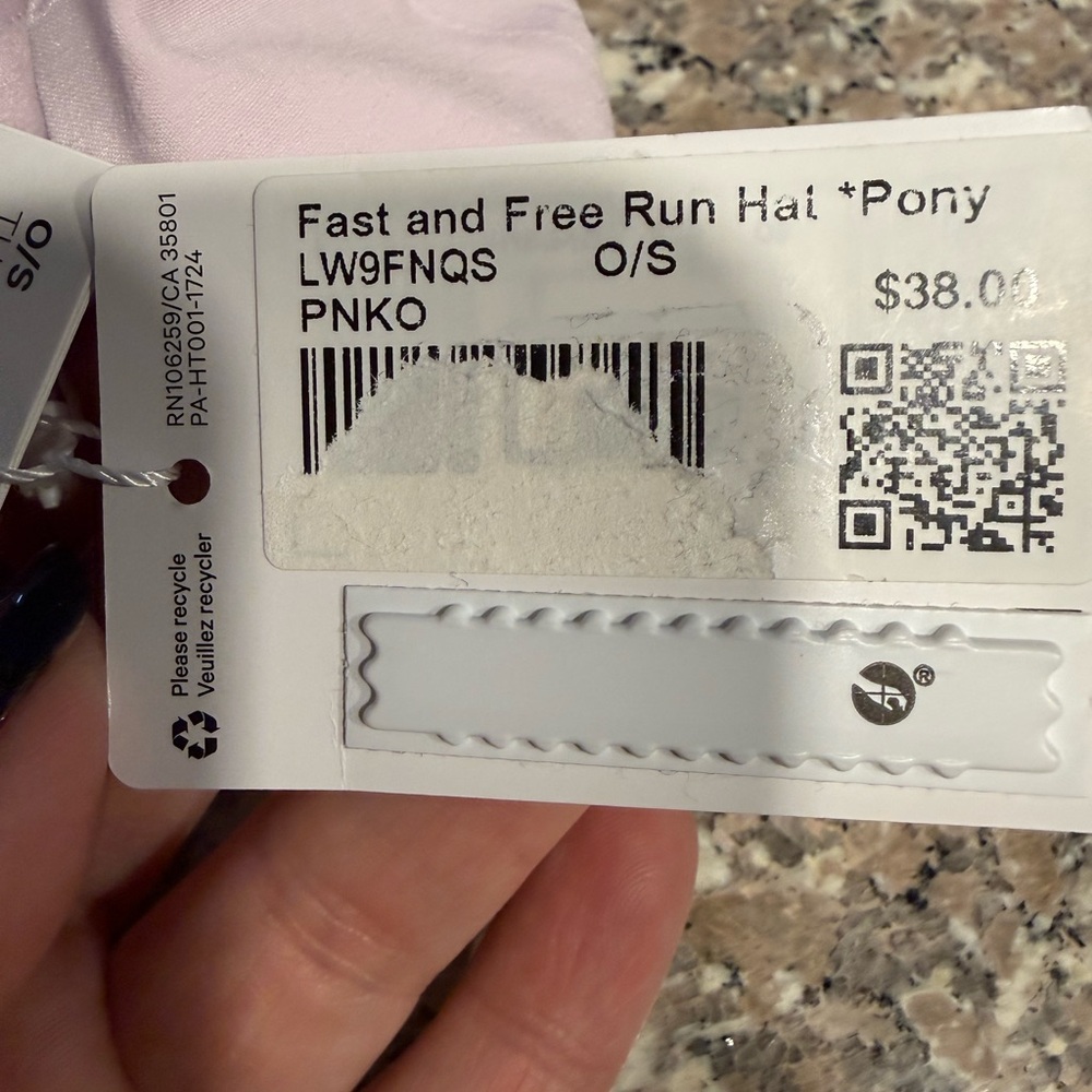 NWT lululemon fast and free run hat *pony - Picture 4 of 5